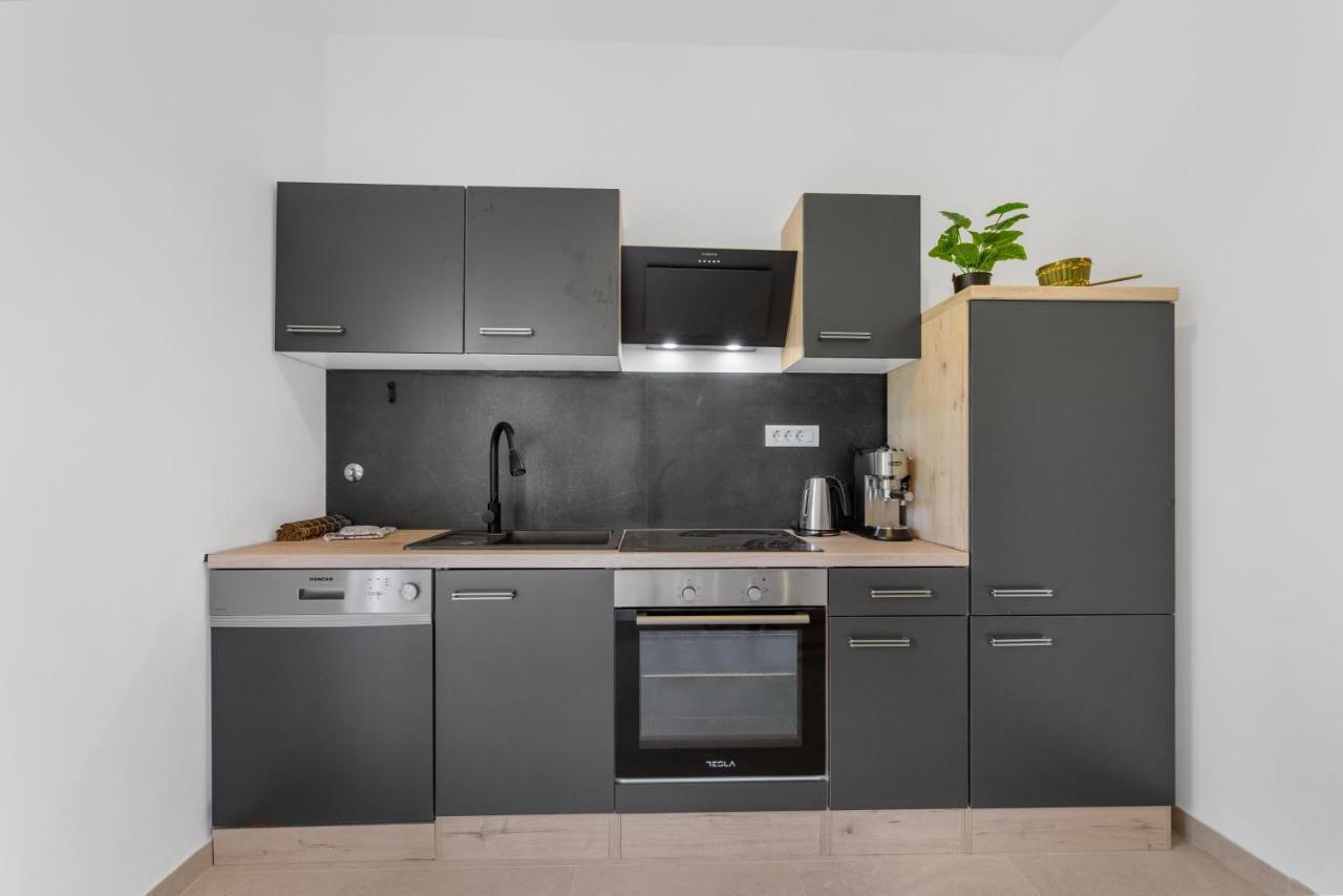 Apartments Villa Verde Novigrad  Екстер'єр фото