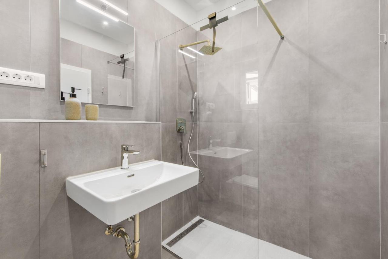 Apartments Villa Verde Novigrad  Екстер'єр фото
